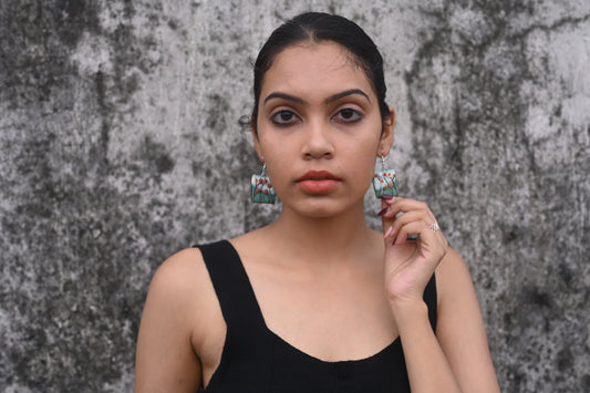 Verdure (lushy green) Earrings